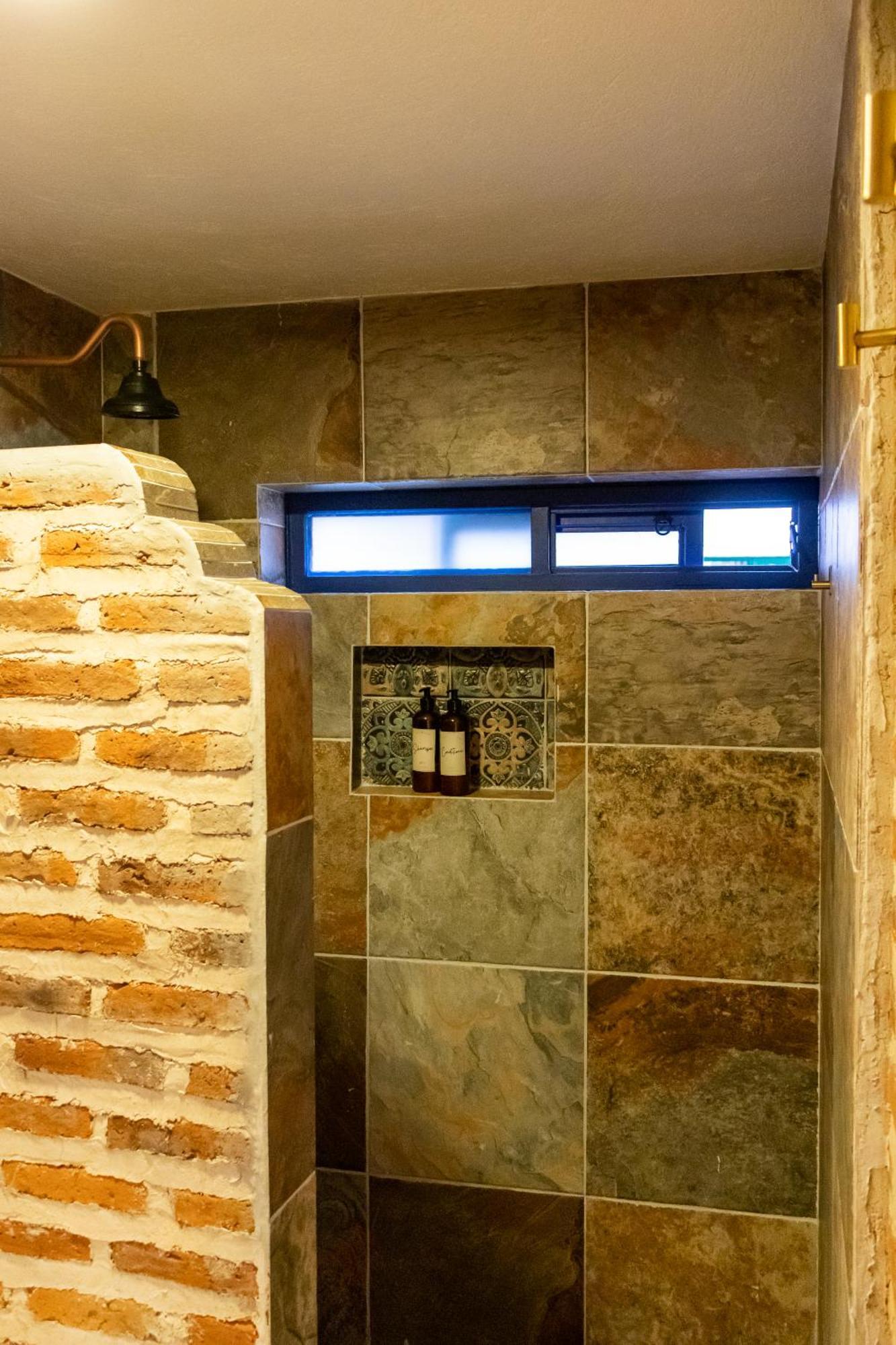 Casa De Hospedaje -La Abadia De San Pedro Guadalajara Eksteriør bilde