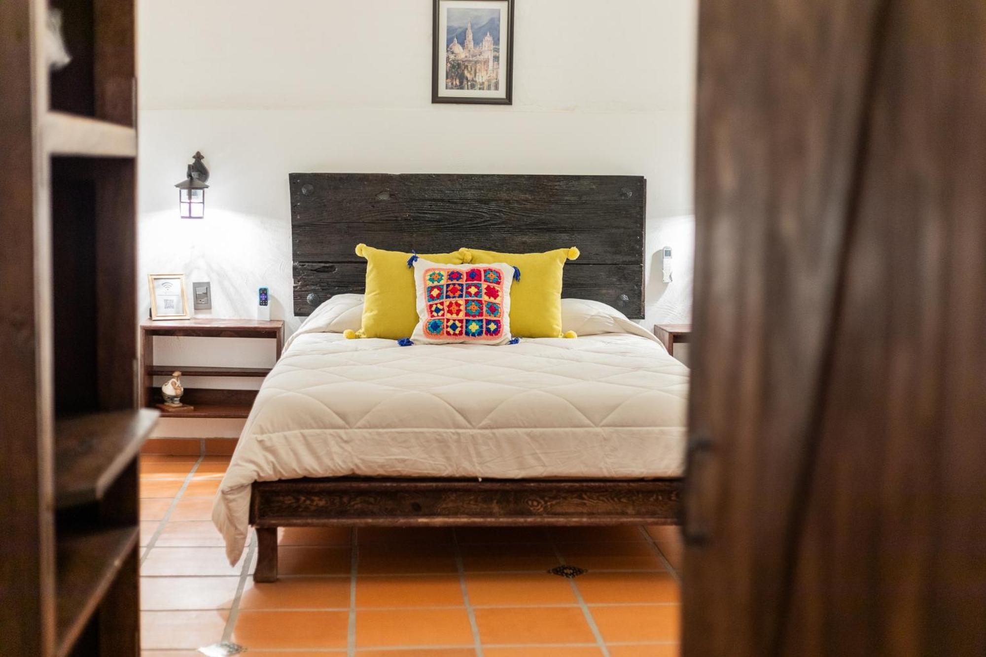 Casa De Hospedaje -La Abadia De San Pedro Guadalajara Eksteriør bilde